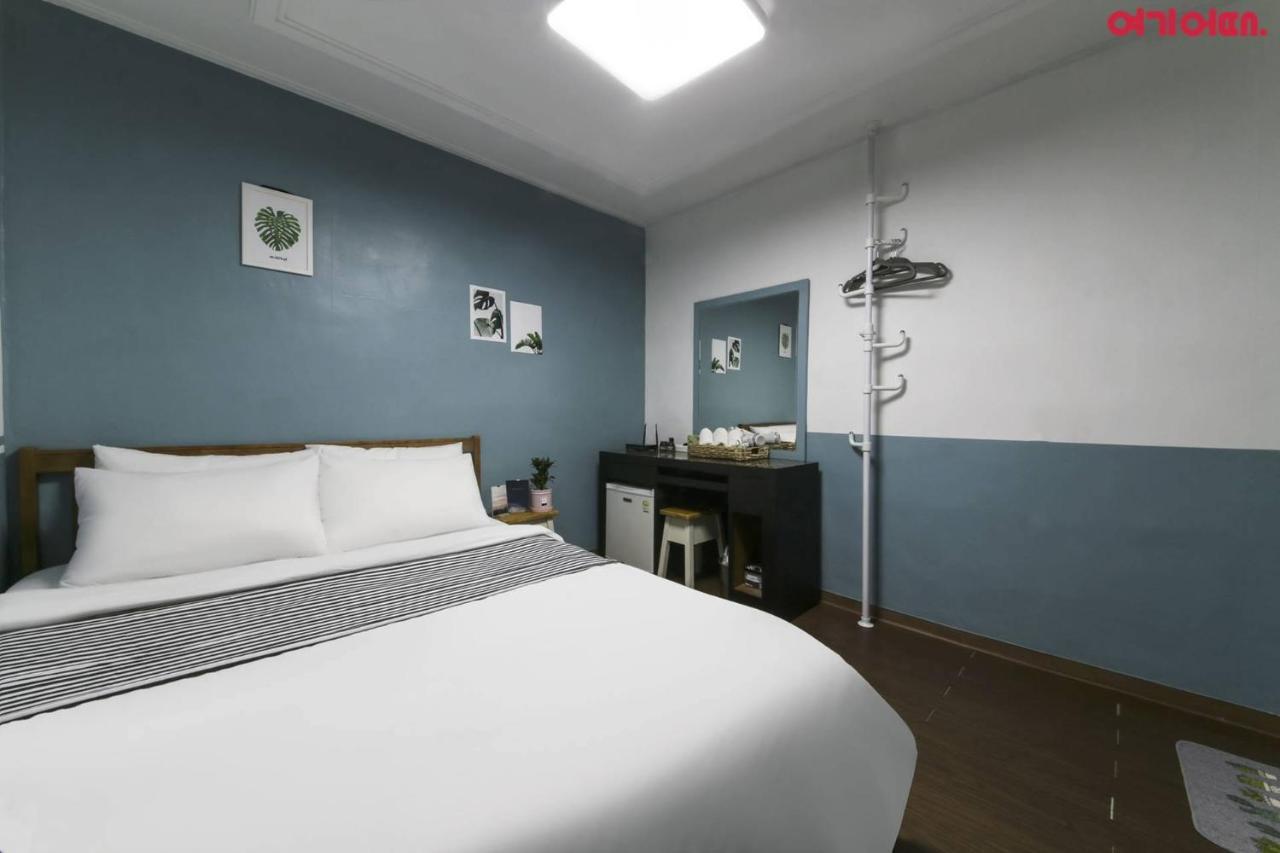 Sinchon Sisters Hostel Seul Esterno foto