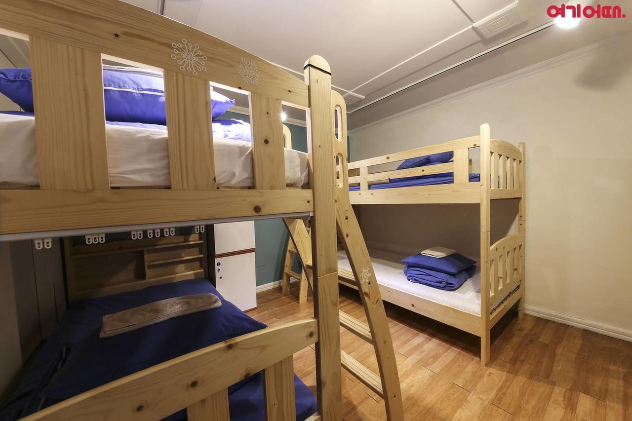 Sinchon Sisters Hostel Seul Esterno foto
