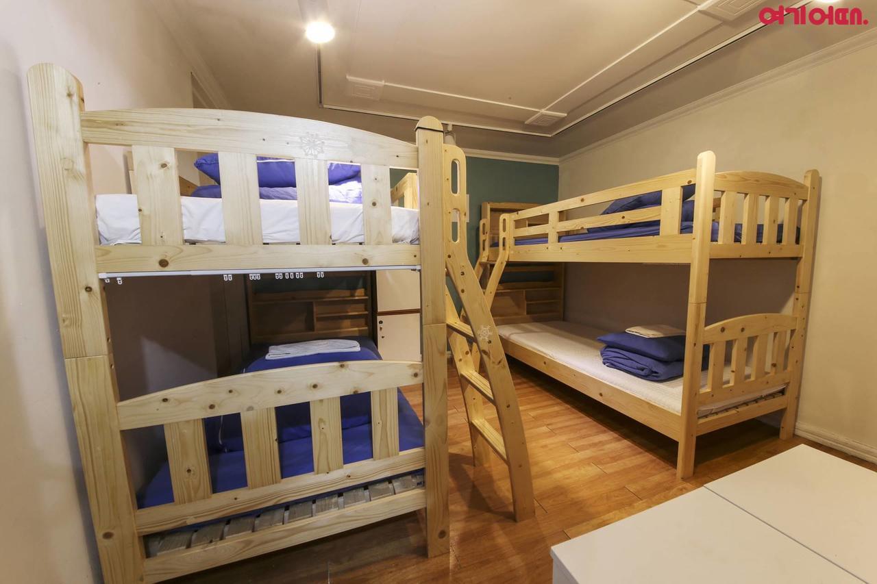 Sinchon Sisters Hostel Seul Esterno foto